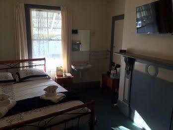 The Kentish 2* Waiuku